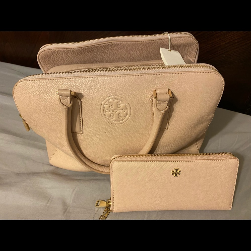 Brand New with tags Tory Burch purse and wallet